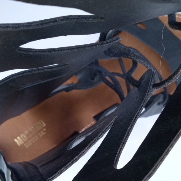 Mossimo Women's Black Gladiator Sandals 7 - Picture 2 of 3